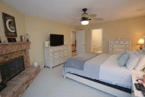 Tiny photo for 516 N Thornwood Drive, McHenry, IL 60050 (MLS # 12602599)