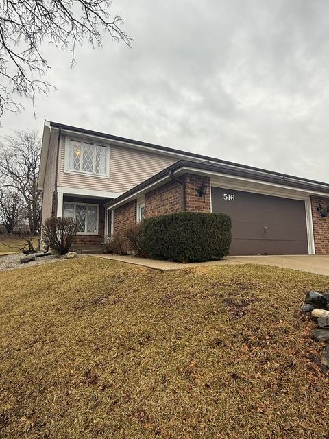 Photo of 516 N Thornwood Drive, McHenry, IL 60050 (MLS # 12602599)