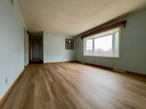 Tiny photo for 4816 Candlelight Dr Drive, Davenport, IA 52806 (MLS # 100000451)