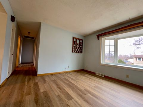 Tiny photo for 4816 Candlelight Dr Drive, Davenport, IA 52806 (MLS # 100000451)