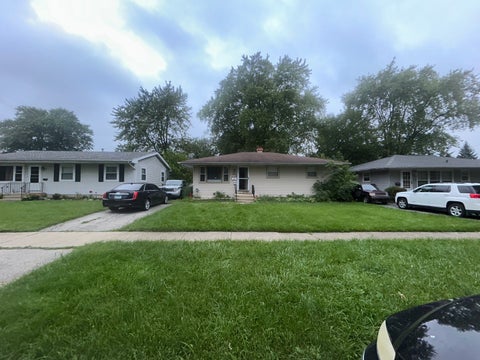 Tiny photo for 2106 Gideon Avenue, Zion, IL 60099 (MLS # 12754883)