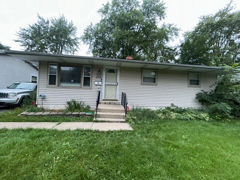 Tiny photo for 2106 Gideon Avenue, Zion, IL 60099 (MLS # 12754883)