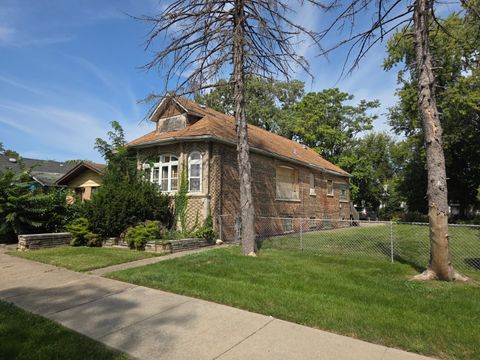Photo of 1038 W 104th Street, Chicago, IL 60643 (MLS # 12472244)