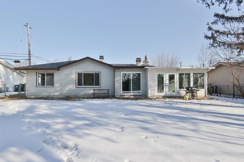 Tiny photo for 755 Cambridge Lane, Hoffman Estates, IL 60169 (MLS # 12582338)