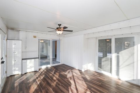 Tiny photo for 755 Cambridge Lane, Hoffman Estates, IL 60169 (MLS # 12582338)