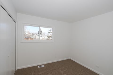 Tiny photo for 755 Cambridge Lane, Hoffman Estates, IL 60169 (MLS # 12582338)