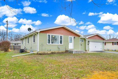 Tiny photo for 605 Belaire Drive, Washington, IL 61571 (MLS # 12540185)