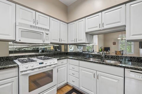 Tiny photo for 6735 N Cicero Avenue, Lincolnwood, IL 60712 (MLS # 12685775)