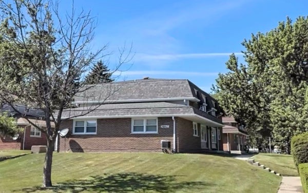 9840 EL CAMENO LN APT 1S, ORLAND PARK, IL 60462 - Image bf28e88e9c7aeffe7eaaa8db7022eb1e/823013785