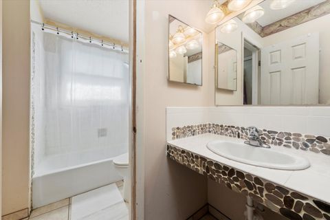 Tiny photo for 17115 Magnolia Drive, Hazel Crest, IL 60429 (MLS # 12489147)