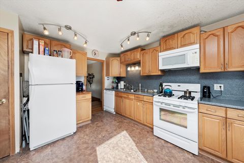 Tiny photo for 17115 Magnolia Drive, Hazel Crest, IL 60429 (MLS # 12489147)