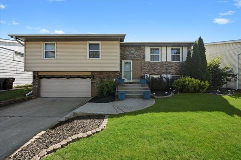 Photo of 17115 Magnolia Drive, Hazel Crest, IL 60429 (MLS # 12489147)