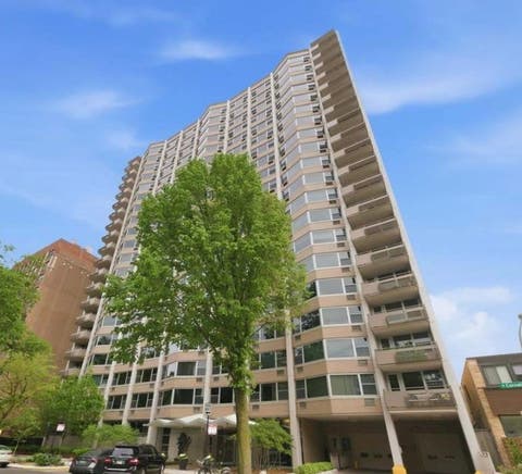 Photo of 555 W Cornelia Avenue #1308, Chicago, IL 60657 (MLS # 12729463)