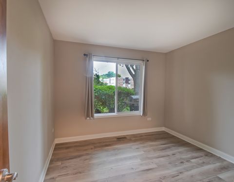 Tiny photo for 386 Sandhurst Circle #2, Glen Ellyn, IL 60137 (MLS # 12497034)