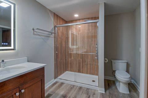 Tiny photo for 386 Sandhurst Circle #2, Glen Ellyn, IL 60137 (MLS # 12497034)