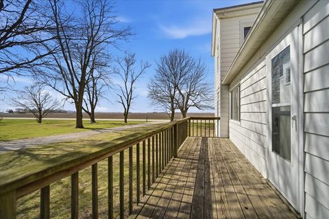 Tiny photo for 12347 N 400 East Road E, Stanford, IL 61774 (MLS # 12598879)