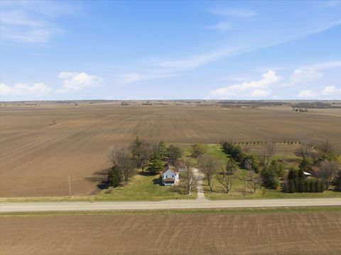 Tiny photo for 12347 N 400 East Road E, Stanford, IL 61774 (MLS # 12598879)