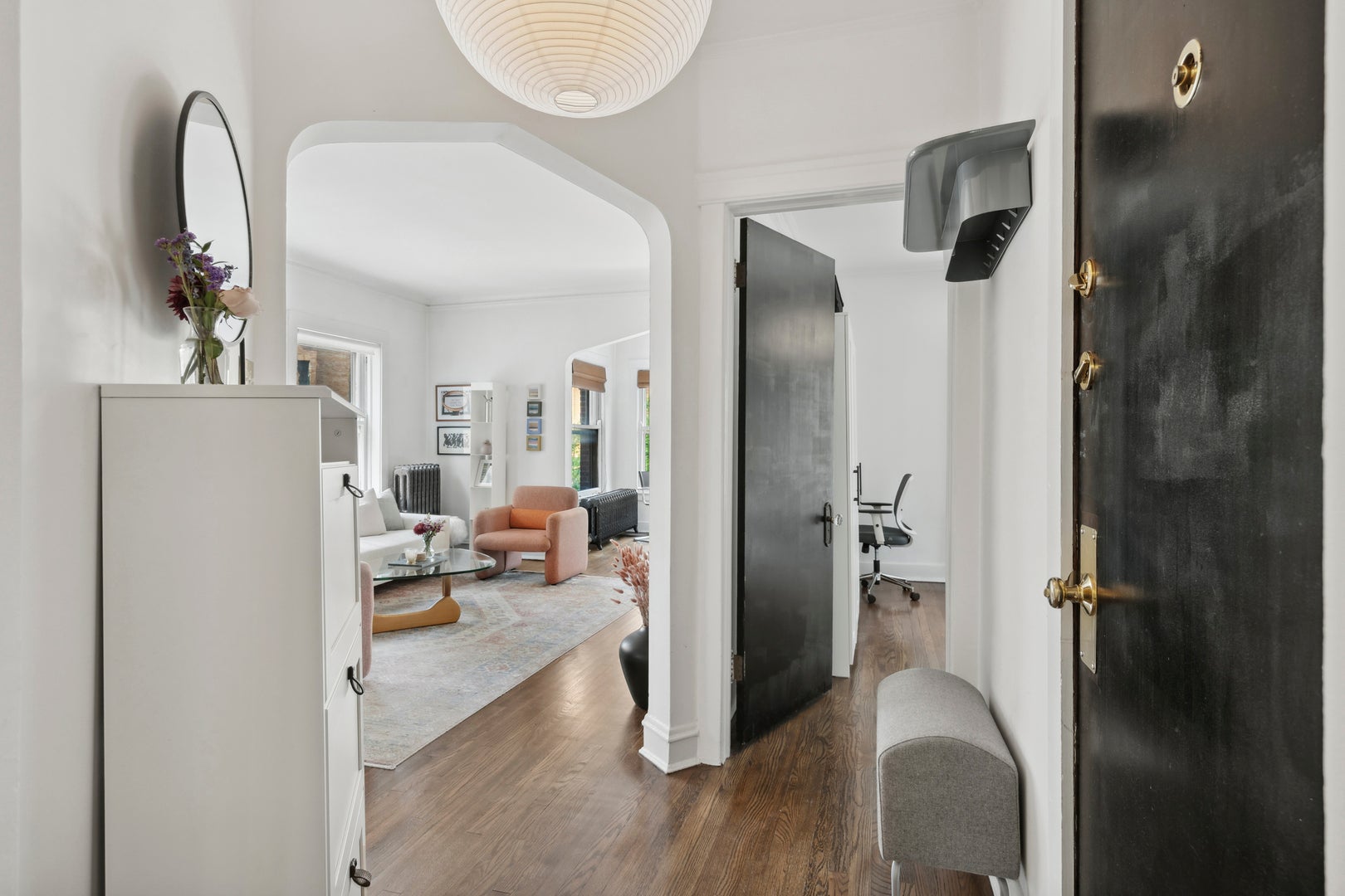 551 W Surf Street 3W