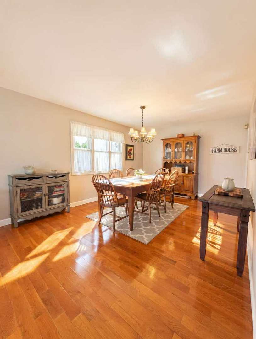 14340 Streamwood Drive