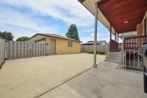 Tiny photo for 5041 N Knight Avenue, Norridge, IL 60706 (MLS # 12677084)