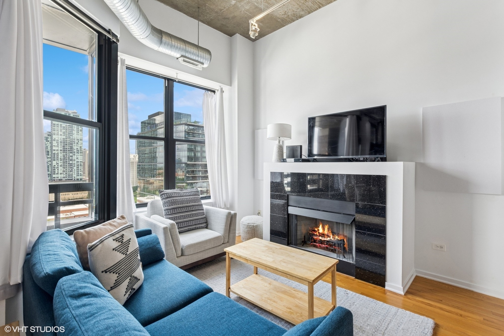 849 N Franklin Street 1405