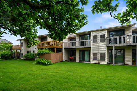 Tiny photo for 80 Commonwealth Court #3, Vernon Hills, IL 60061 (MLS # 12762142)