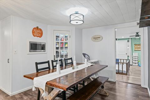 Tiny photo for 526 S Wood Street, Gibson City, IL 60936 (MLS # 12487206)