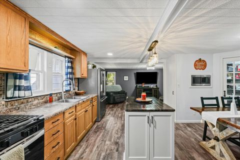 Tiny photo for 526 S Wood Street, Gibson City, IL 60936 (MLS # 12487206)