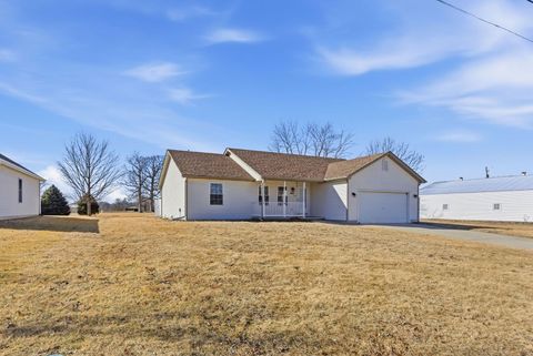 Tiny photo for 906 Warren Street, Earlville, IL 60518 (MLS # 12576231)
