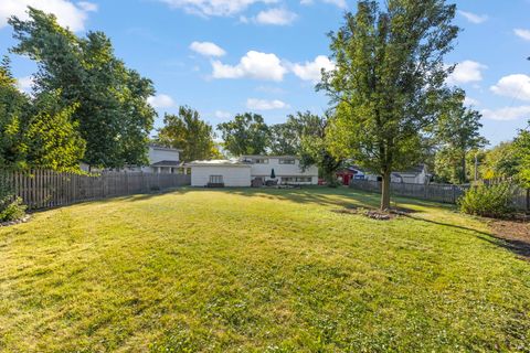 Tiny photo for 5924 Carpenter Street, Downers Grove, IL 60516 (MLS # 12530870)