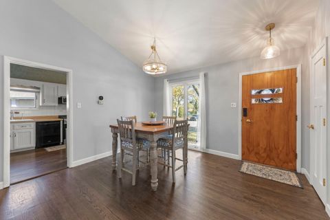 Tiny photo for 5924 Carpenter Street, Downers Grove, IL 60516 (MLS # 12530870)