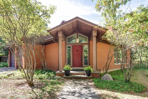 Tiny photo for 1175 Edgewood Road, Lake Forest, IL 60045 (MLS # 12518298)