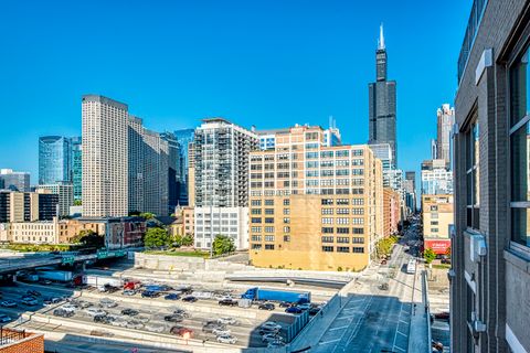 Tiny photo for 770 W GLADYS Avenue #606, Chicago, IL 60661 (MLS # 12487039)