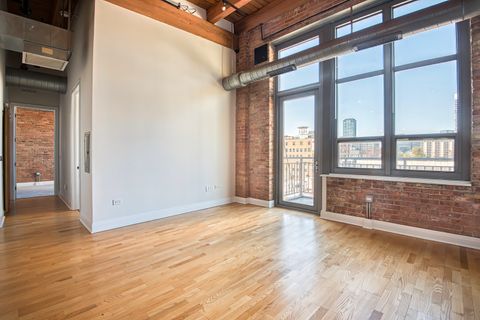 Tiny photo for 770 W GLADYS Avenue #606, Chicago, IL 60661 (MLS # 12487039)