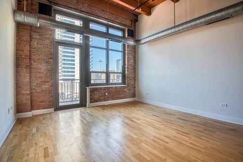 Tiny photo for 770 W GLADYS Avenue #606, Chicago, IL 60661 (MLS # 12487039)