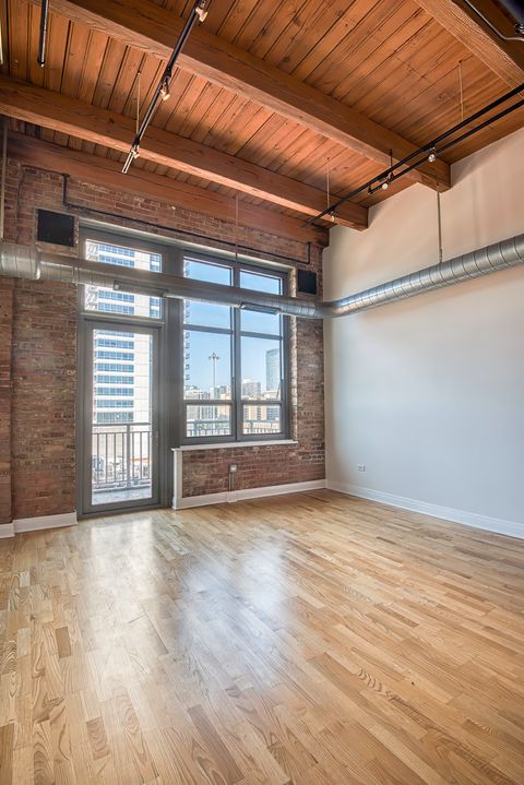 Tiny photo for 770 W GLADYS Avenue #606, Chicago, IL 60661 (MLS # 12487039)