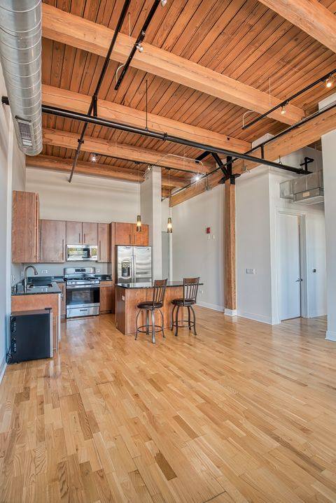 Tiny photo for 770 W GLADYS Avenue #606, Chicago, IL 60661 (MLS # 12487039)