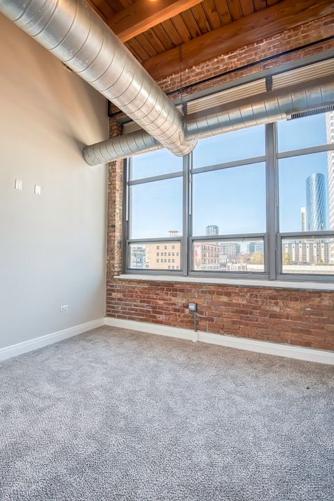 Tiny photo for 770 W GLADYS Avenue #606, Chicago, IL 60661 (MLS # 12487039)