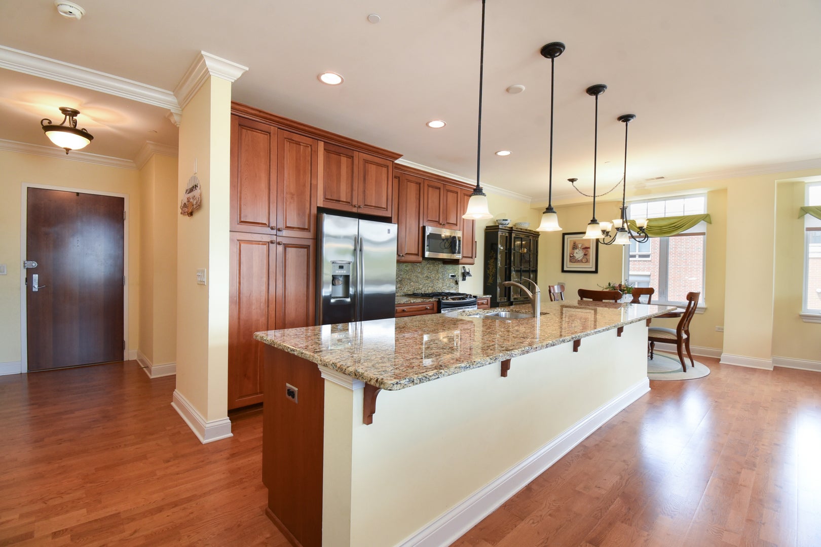 120 N Northwest Highway 304