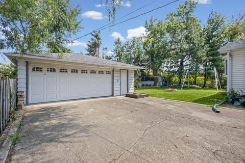 Tiny photo for 8731 S 80th Court, Hickory Hills, IL 60457 (MLS # 12725725)
