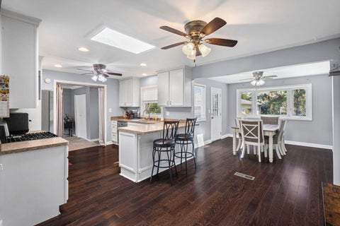 Tiny photo for 8731 S 80th Court, Hickory Hills, IL 60457 (MLS # 12725725)