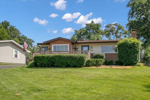 Photo of 7635 Walnut Avenue, Woodridge, IL 60517 (MLS # 12705740)