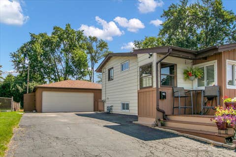 Tiny photo for 7635 Walnut Avenue, Woodridge, IL 60517 (MLS # 12705740)