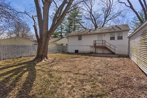 Tiny photo for 1616 Hunter Street, Urbana, IL 61802 (MLS # 12595602)
