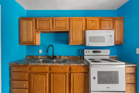 Tiny photo for 1616 Hunter Street, Urbana, IL 61802 (MLS # 12595602)