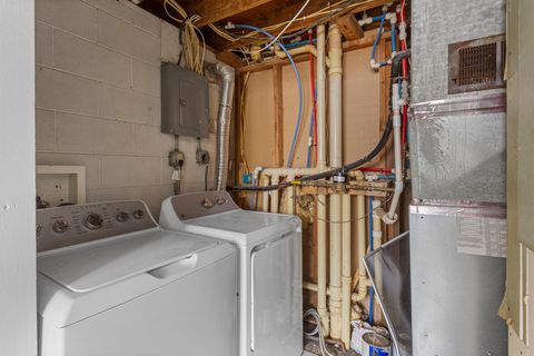 Tiny photo for 1616 Hunter Street, Urbana, IL 61802 (MLS # 12595602)