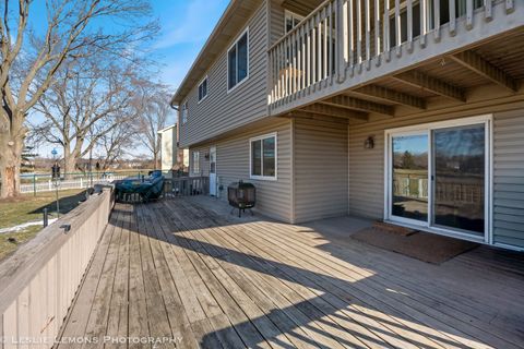 Tiny photo for 409 N Ashbury Avenue, Bolingbrook, IL 60440 (MLS # 12535712)