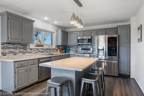 Tiny photo for 409 N Ashbury Avenue, Bolingbrook, IL 60440 (MLS # 12535712)