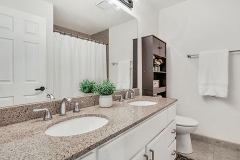 Tiny photo for 1881 Canterbury Court, Gurnee, IL 60031 (MLS # 12472945)