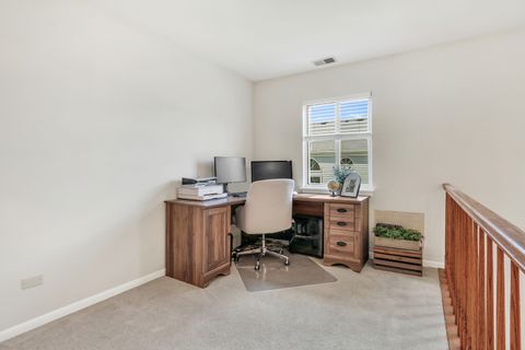 Tiny photo for 1881 Canterbury Court, Gurnee, IL 60031 (MLS # 12472945)